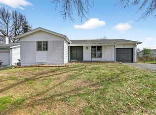 2120 Quirinal Ct, Fenton, MO 63026
