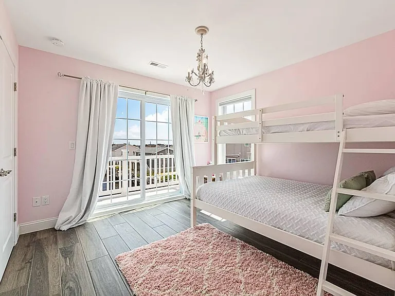 Sing, Dance, Play Room / Twin over Full Bunk Bed / 2nd Fl