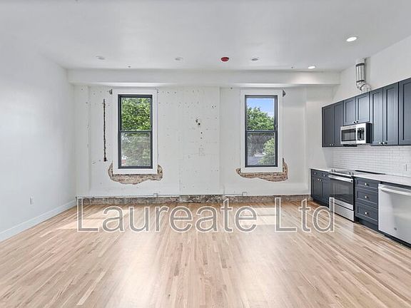 3rd image of 1736 E 31st Ave #2