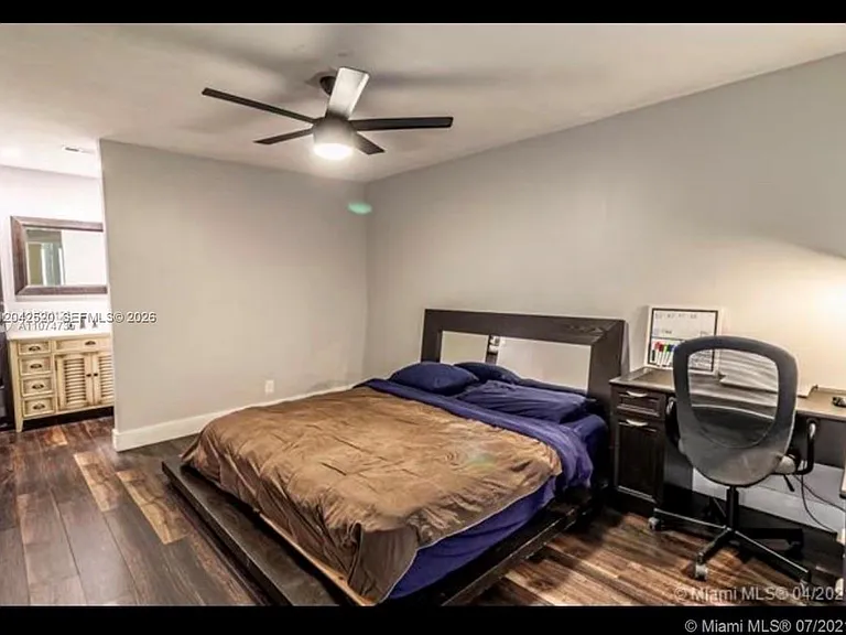 3833 Cocoplum Cir #3593 — Photo 8