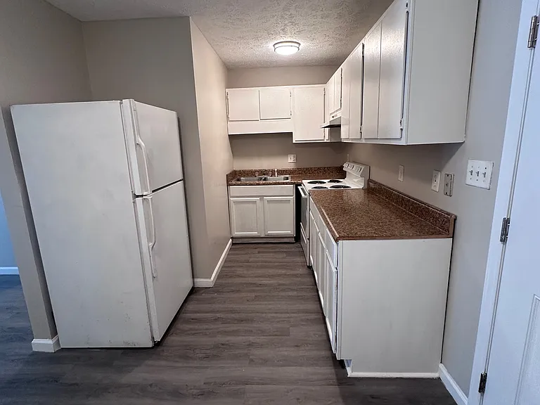 5801 Aftonshire Dr #1 — Photo 1
