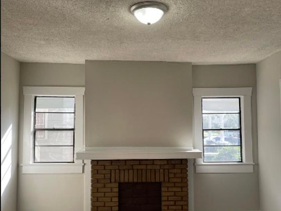 3rd image of 1657 Lee Ave SW