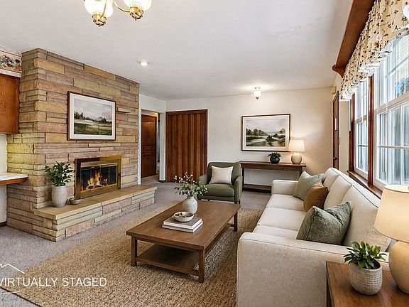 5th image of 323 Barrick Rd