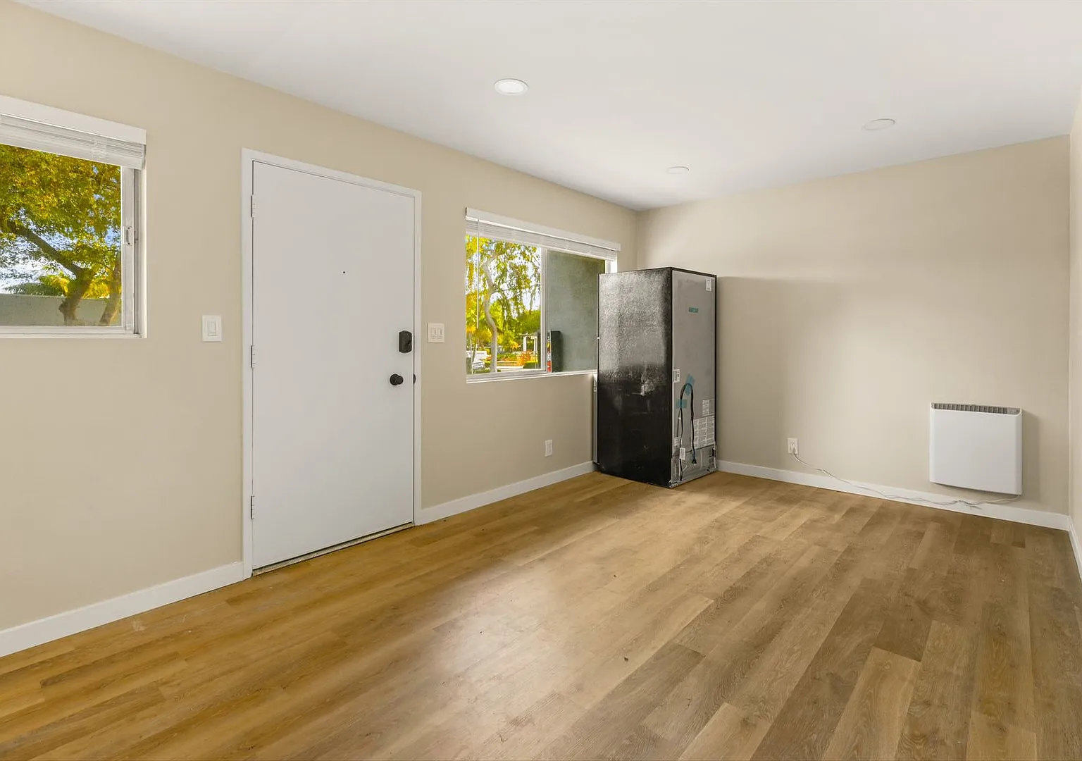 130 W Padre St — Photo 2