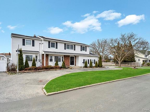 3rd image of 30 County Line Road