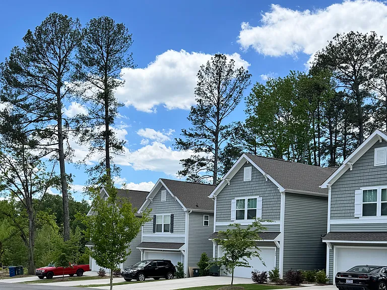 Quiet, tree-lined neighborhood _ 6 mins to Downtown Salisbury