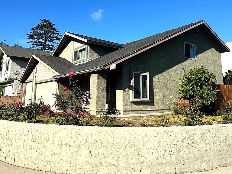 2282 Fawn Ave — Photo 3