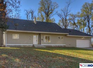 5417 Ogden St, Omaha, NE 68104