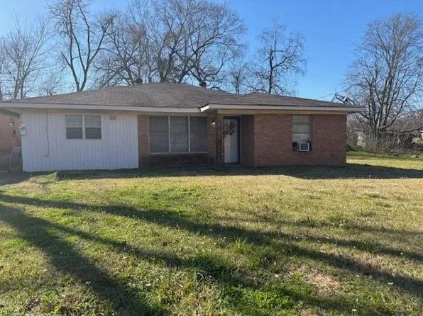 216 Martin Luther King Dr, Natchitoches, LA 71457