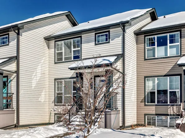 44 Hawthorn Pl, Sylvan Lake, AB T4S 0S2