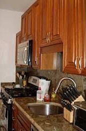 5th image of 2052 N Lincoln Park W APT 307