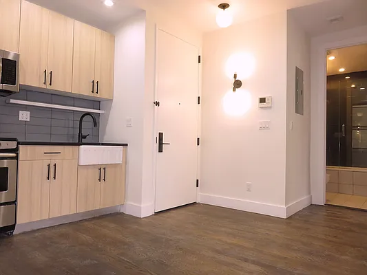 Rented by Rennit Inc. | media 44