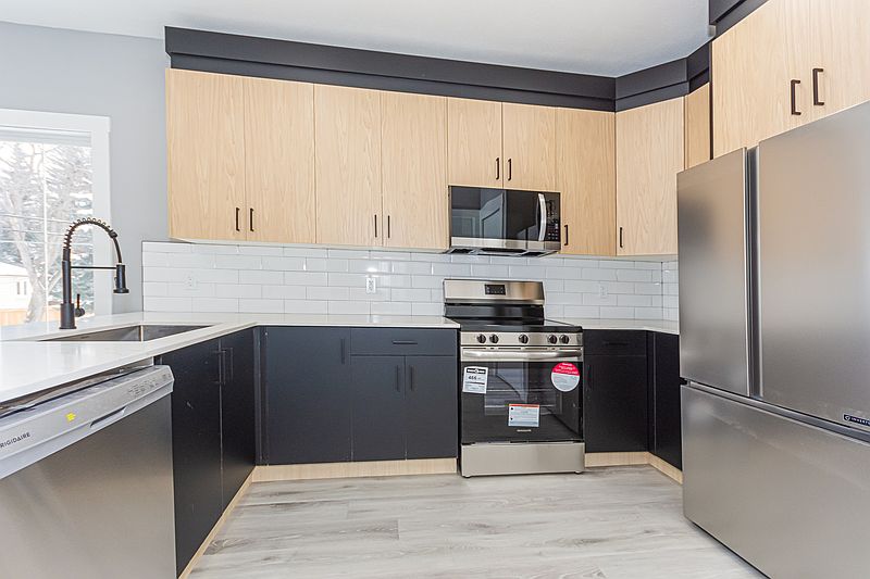 Edmonton Apartment for rent - 3 Bedrooms — photo 9