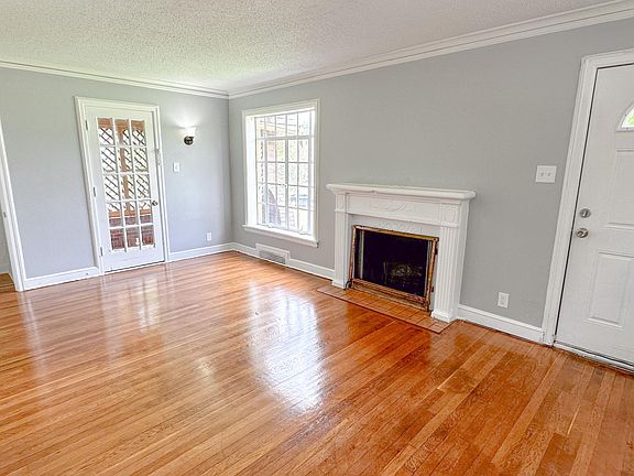 2nd image of 6101 Paseo Blvd