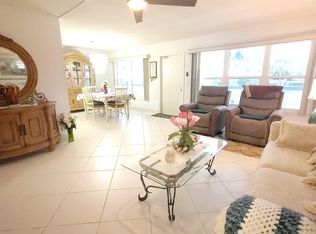 209 Greenbrier #A, West Palm Beach, FL 33417