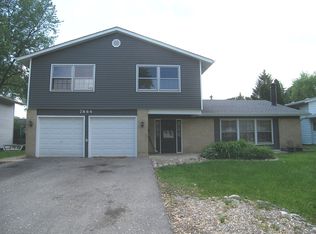 7864 Kingsbury Dr, Hanover Park, IL
