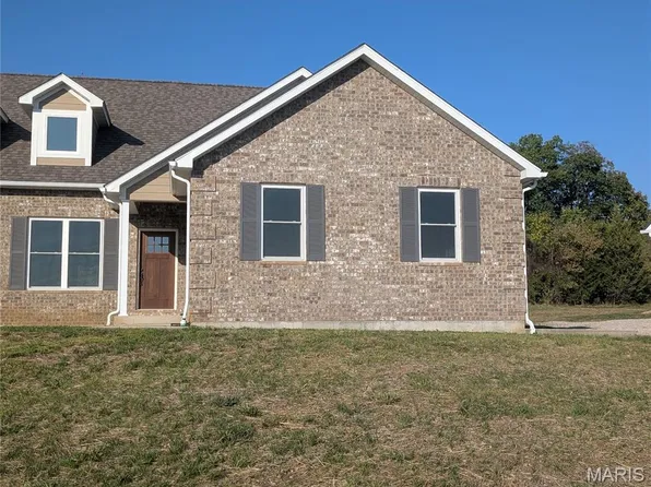 10054 Yellowstone Dr, Cadet, MO 63630
