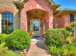 2708 Ashehollow Ln, Edmond, OK 73034