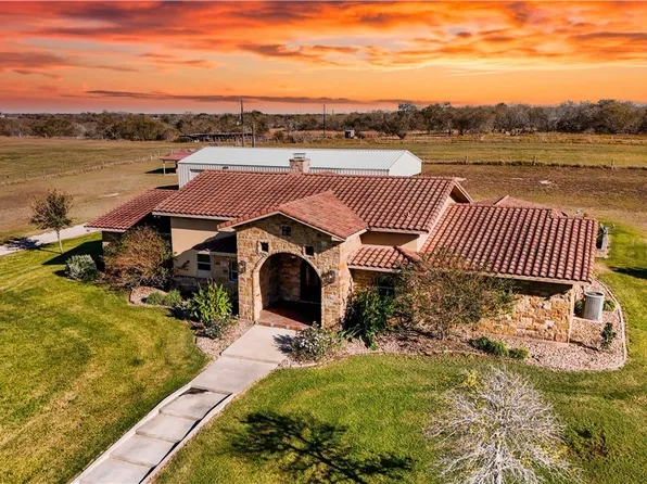 1244 County Road 340, Shiner, TX 77984