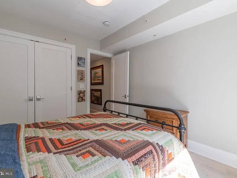 3918 W St NW #6 — Photo 12