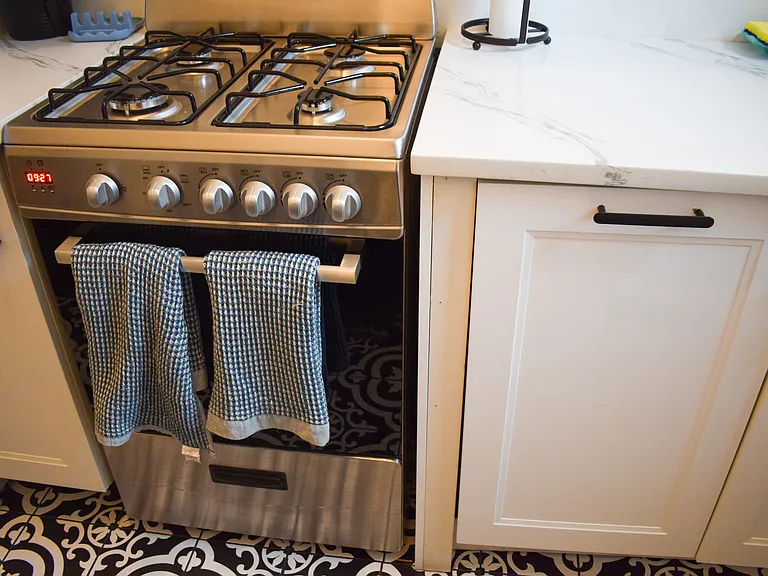 39 Glenville Ave #3 — Photo 6