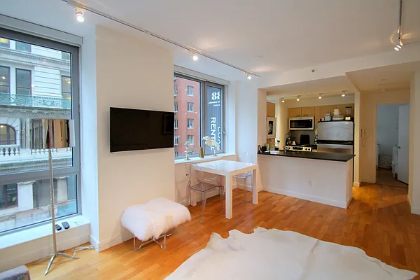 Rented by Nest Seekers International | media 5