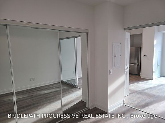 4th image of 10 Gatineau Dr #608