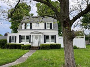 827 Broadway St, Elmira, NY 14904