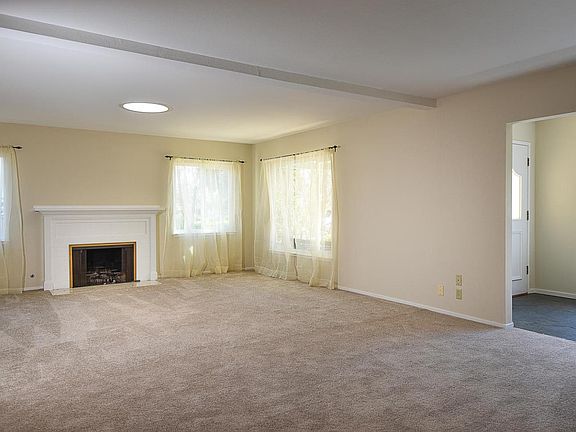 3rd image of 20711 Scofield Dr