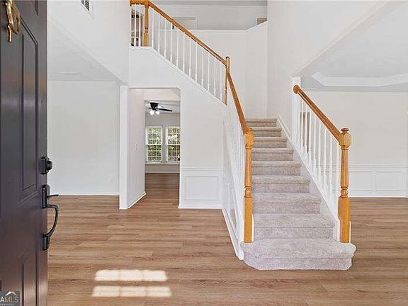 3rd image of 235 Gaines Oak Way