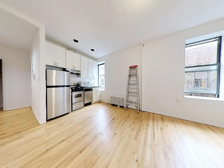 415 E 73rd St #6H — Photo 5