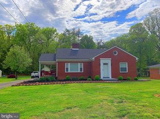 19342 Louisa Rd, Louisa, VA 23093