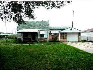 2nd image of 6068 Roosevelt St