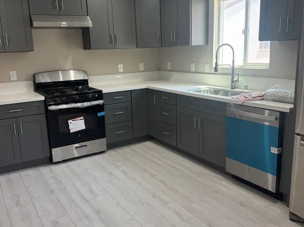 10547 Variel Ave #C, Chatsworth, CA 91311