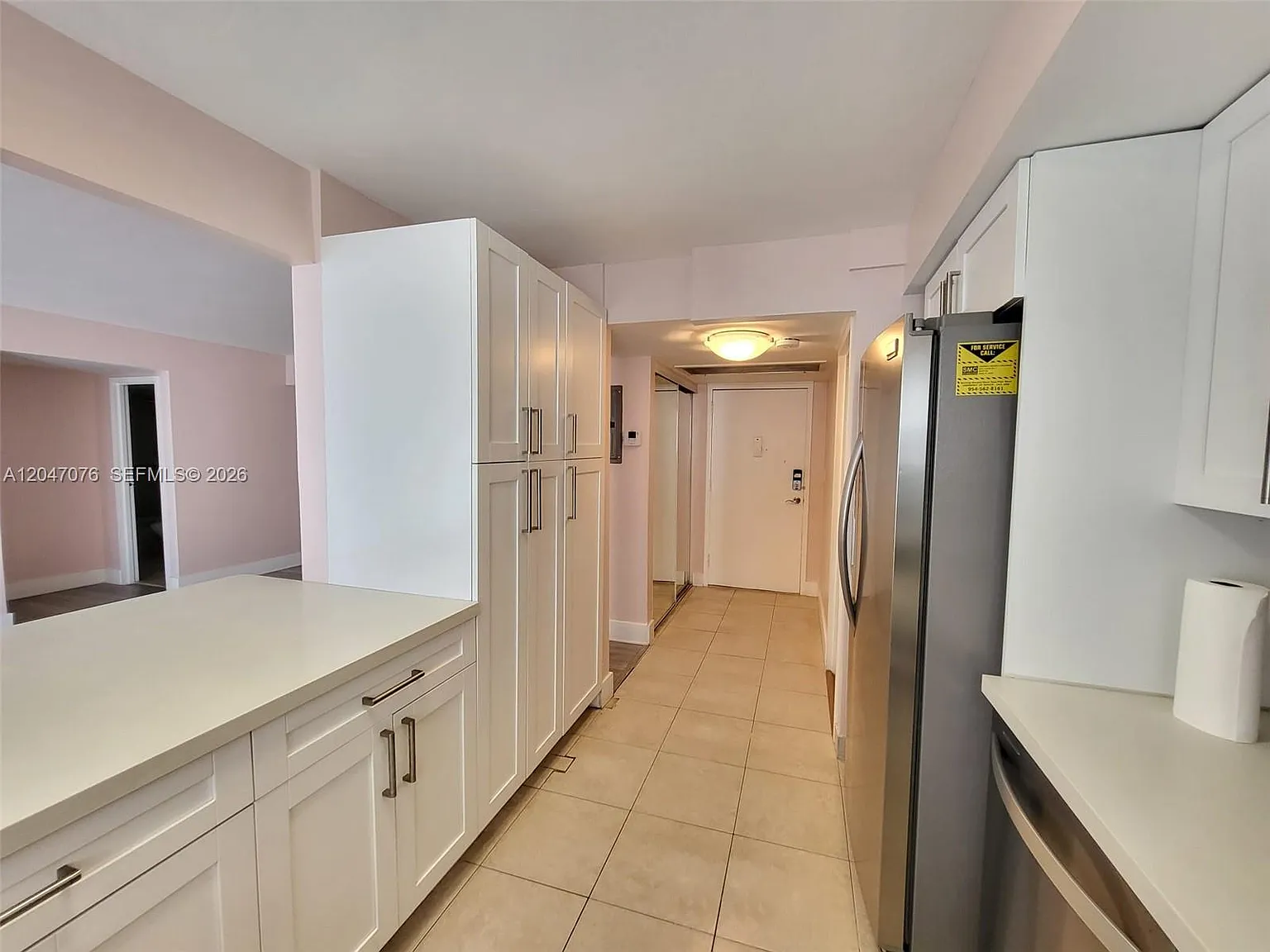 Desoto Park Condo — Photo 4