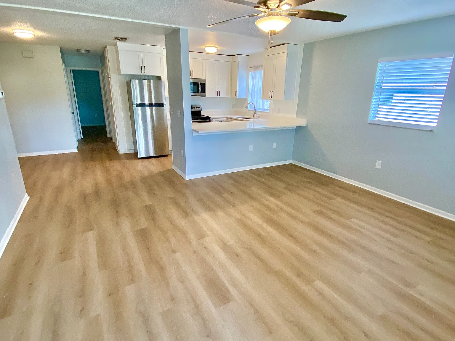 2 bed, 1039 sqft, $2,500 — Photo 4