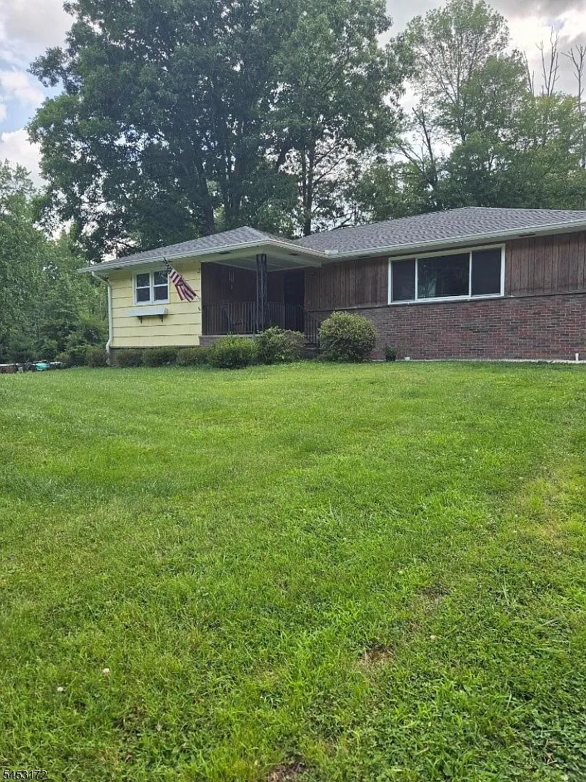 3 bed, 2.0 bath, $3,400 — Photo 1