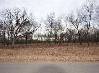 17564 E Redhawk Rd, Owasso, OK 74055