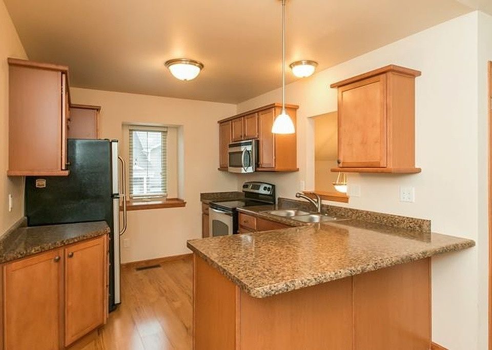 1st image of 948 Cortney Ln