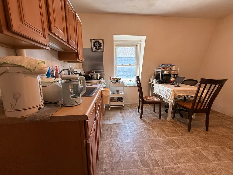 7 Linden Pl #2 — Photo 3