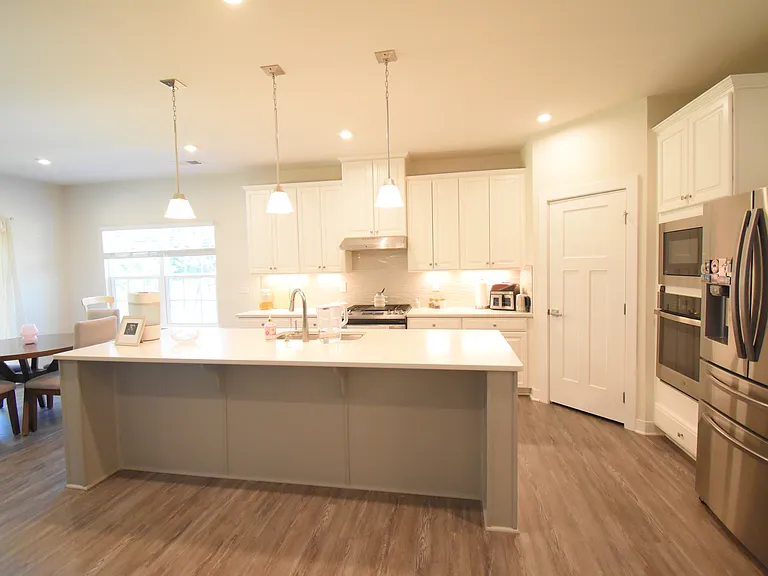 7200 Eagles Nest Ln — Photo 6