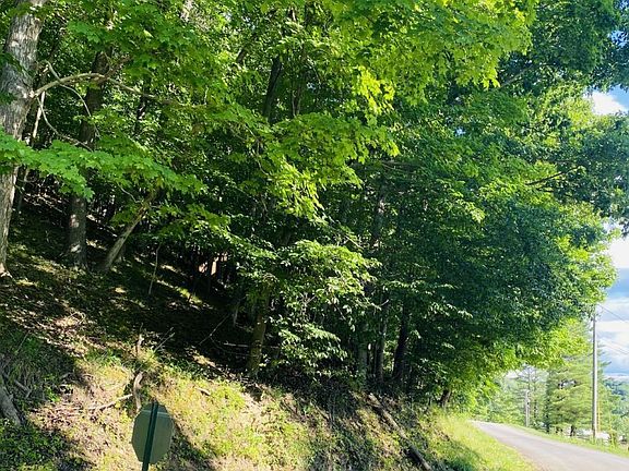 4th image of 5 Hide A Way Hills Ln