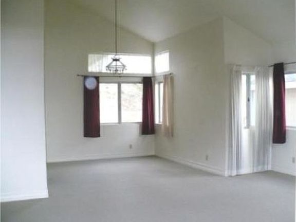 4th image of 39483 Via Montalvo