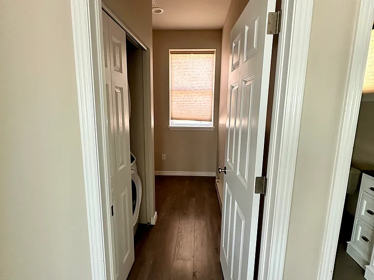 3590 Endicott Dr #B — Photo 11