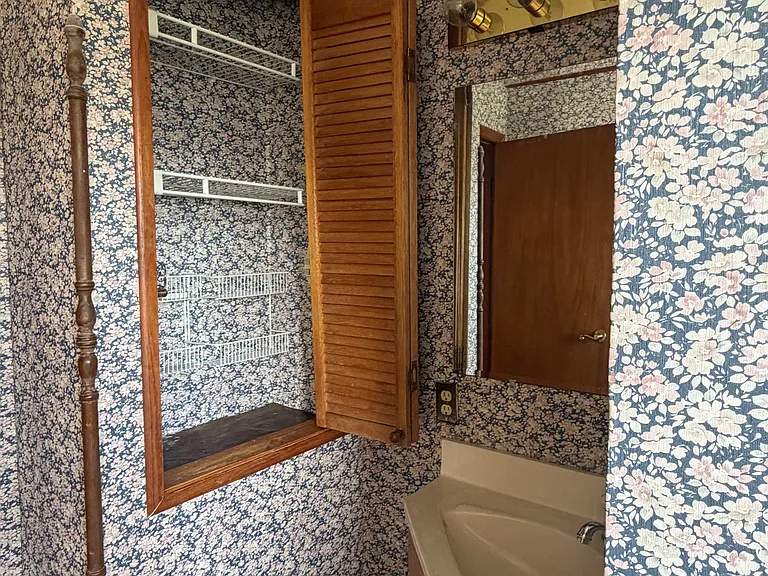 9616 Brewer Dr — Photo 36