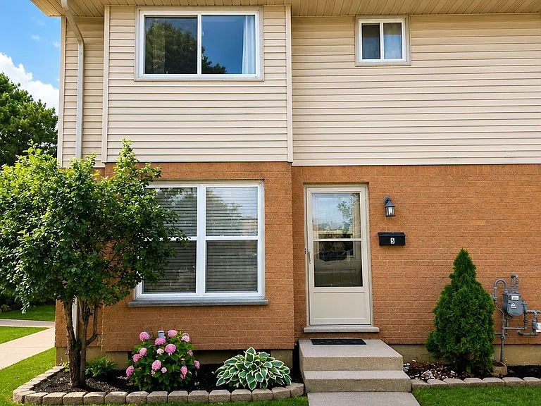 757 Wharncliffe Rd S #5 — Photo 1