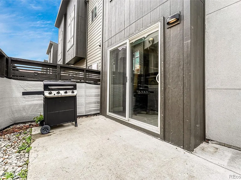 2891 W Parkside Pl — Photo 22