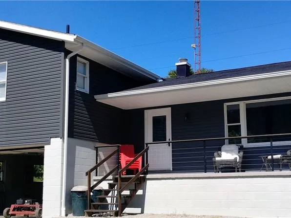 1905 Gilbert Rd, Zanesville, OH 43701