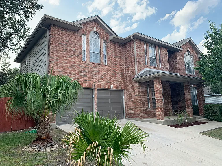 9211 Lily Rise — Photo 1