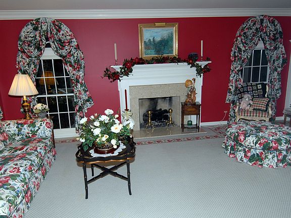 2nd fireplace